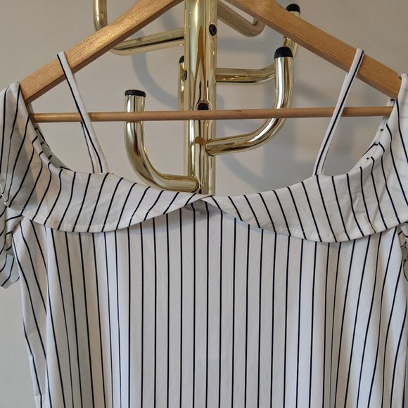 Black and White Striped Banana Republic Blouse - Picture 8 of 9